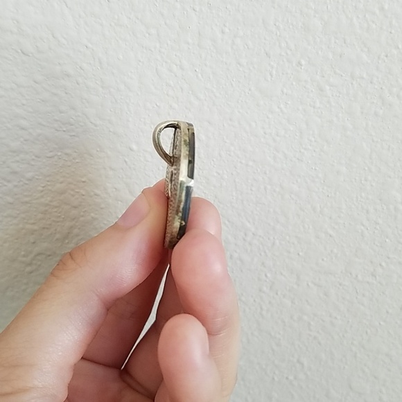 Sterling Silver Abalone Circle Pendant - Picture 4 of 5